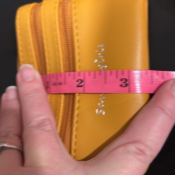 Save the girls mustard yellow key change and card purse - Picture 7 of 8